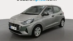 Gris plata Usado 2022 Hyundai i10 Utilitario | 9719 € (Precio justo)
