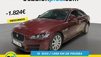 Usado Jaguar XE Pure 180 CV (132 kW) 2016 Rojo Berlina