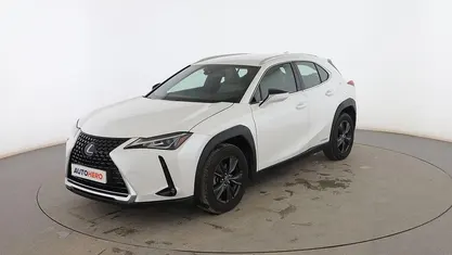 Usado Lexus UX 250h Business Edition 184 CV (135 kW) 2019 Blanco SUV