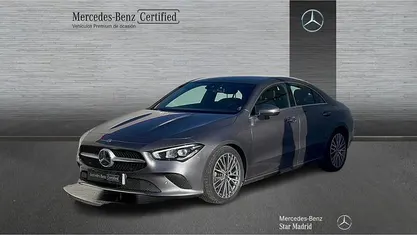 Gris / plata Usado 2022 Mercedes CLA200 Berlina | 34.990 € (Precio justo)