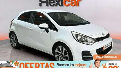 Usado Kia Rio 84 CV (61 kW) 2017 Blanco Utilitario