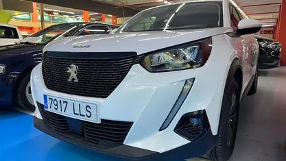 Blanco Usado 2020 Peugeot 2008 Active SUV | 13.990 € (Precio justo)