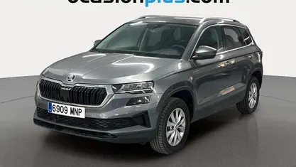 Usado Skoda Karoq Selection 116 CV (85 kW) 2024 Gris SUV