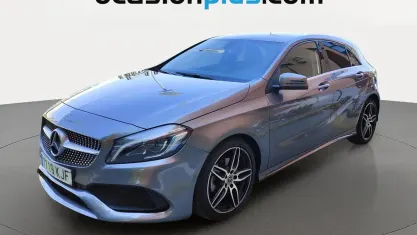 Usado Mercedes A180 AMG 122 CV (89 kW) 2018 Gris Utilitario