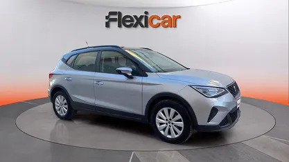 Usado Seat Arona Style 110 CV (80 kW) 2022 SUV