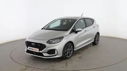 Gris Usado 2023 Ford Fiesta ST-Line Utilitario | 17.499 € (Precio justo)