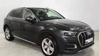 Usado Audi Q5 Advanced Plus 204 CV (150 kW) 2021 Gris SUV