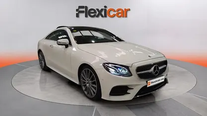 Usado Mercedes E220 194 CV (142 kW) 2020 Blanco Coupe