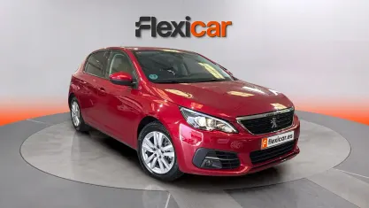 Usado Peugeot 308 Active 130 HP (95 kW) 2021 Vermelho Sedan