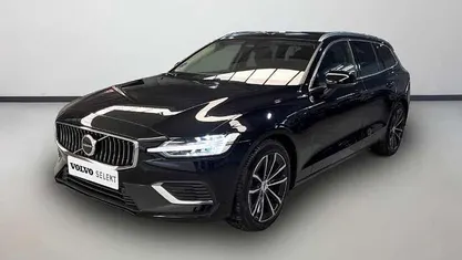 Usado Volvo V60 Core 350 CV (257 kW) 2025 Familiar