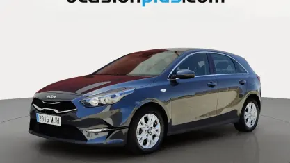 Usado Kia Ceed 136 CV (100 kW) 2023 Gris Utilitario