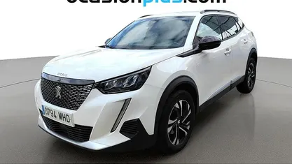 Usado Peugeot 2008 Allure 101 CV (74 kW) 2023 SUV