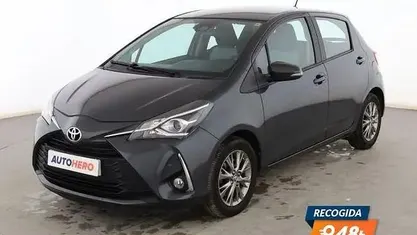Occasion Toyota Yaris Active 111 PK (81 kW) 2019 Grijs Sedan