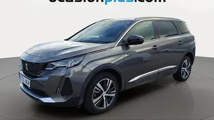 Usado 2023 Peugeot 5008 Allure SUV | 18.137 € (Buen precio)