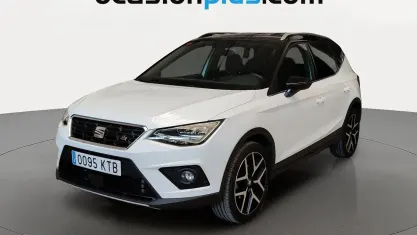 Usado Seat Arona FR 150 CV (110 kW) 2019 Blanco SUV