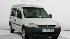 Blanco Usado 2007 Opel Combo Essentia Monovolumen | 4690 €