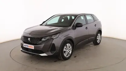 Usado Peugeot 3008 Active 131 CV (96 kW) 2022 Gris SUV