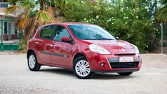 Granate Usado 2011 Renault Clio II Business Berlina | 4900 € (Precio justo)