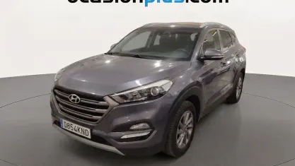 Usado Hyundai Tucson 115 CV (84 kW) 2018 Gris SUV