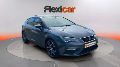 Usado Seat Leon FR 150 CV (110 kW) 2019 Gris Berlina