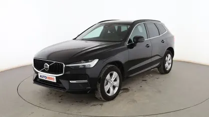 Käytetty Volvo XC60 Core 197 HP (144 kW) 2024 Musta Katumaasturi