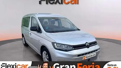 Usado VW Caddy Maxi 122 CV (89 kW) 2024 Azul Monovolumen