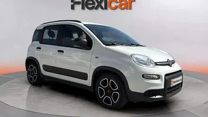 Usado Fiat Panda 71 CV (52 kW) 2022 Blanco Utilitario