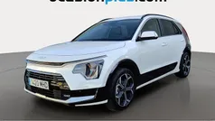 Blanco Usado 2023 Kia Niro SUV | 23.546 € (Un poco caro)