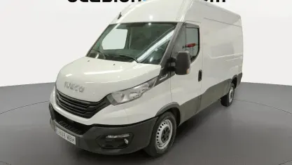 Begagnad Iveco Daily 156 HK (114 kW) 2022 Vit Kombi