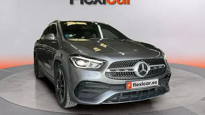 Usado Mercedes GLA200 163 CV (119 kW) 2020 SUV