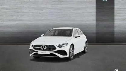 Usado Mercedes A200 AMG line 163 CV (119 kW) 2024 Blanco Berlina