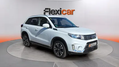 Usado Suzuki Vitara 140 CV (102 kW) 2019 Blanco SUV