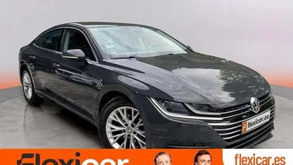 Usado VW Arteon 150 CV (110 kW) 2018 Gris Coupe