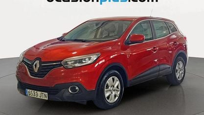 Käytetty Renault Kadjar Life 110 HP (80 kW) 2016 Punainen Katumaasturi