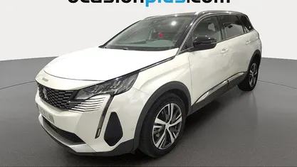 Usado 2021 Peugeot 5008 Allure | 15.628 € (Buen precio)
