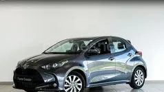 Usado 2024 Toyota Yaris Hybrid Active Berlina | 23.050 € (Precio justo)