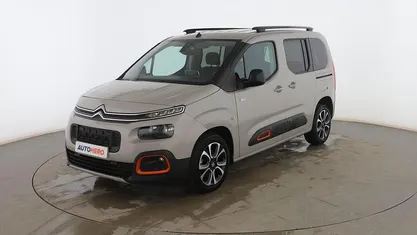 Usado Citroën Berlingo Shine 131 CV (96 kW) 2021 Monovolumen