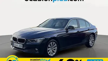 Usado BMW 318 143 CV (105 kW) 2015 Azul Berlina