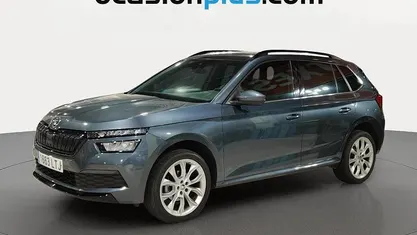 Gris Usado 2021 Skoda Kamiq Sport SUV | 18.091 € (Buen precio)