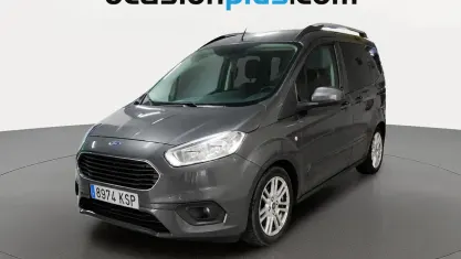 Usado Ford Tourneo Courier Titanium 102 CV (75 kW) 2018 Gris Monovolumen