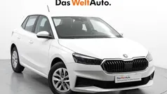 Blanco Usado 2022 Skoda Fabia Ambition Berlina | 13.990 € (Precio justo)