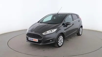 Usado Ford Fiesta Titanium 100 CV (73 kW) 2016 Gris Utilitario