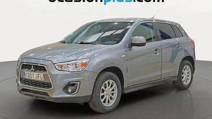 Käytetty Mitsubishi ASX 116 HP (85 kW) 2015 Harmaa Katumaasturi