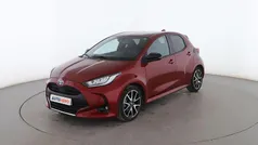 Rojo Usado 2021 Toyota Yaris Hybrid Style Utilitario | 18.099 € (Precio justo)