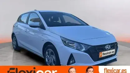 Usado Hyundai i20 101 CV (74 kW) 2022 Blanco Utilitario