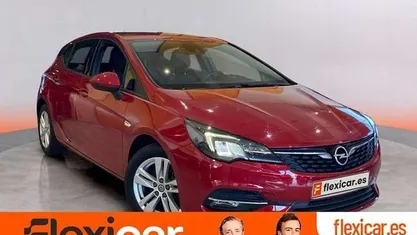 Usado Opel Astra GS Line 131 CV (96 kW) 2020 Burdeos Utilitario