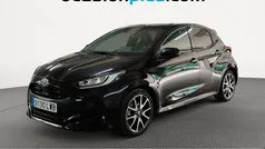 Negro Usado 2022 Toyota Yaris Hybrid Style Utilitario | 19.090 € (Precio justo)