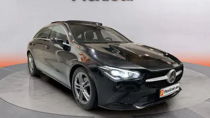 Usado Mercedes CLA180 Shooting Brake 137 CV (100 kW) 2020 Familiar