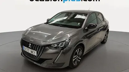 Usado Peugeot 208 Allure 102 CV (75 kW) 2023 Utilitario