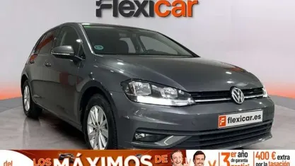 Usado VW Golf VII Advance 110 HP (80 kW) 2018 Cinzento Citadino